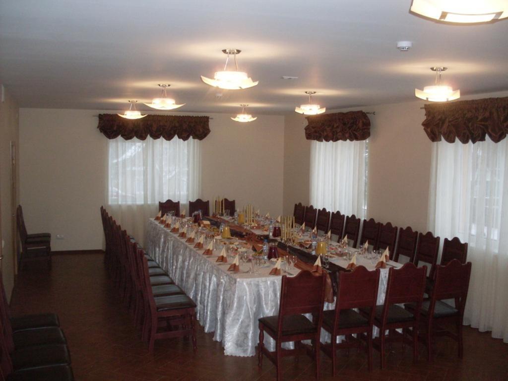 Готель Surauciu Sveciu Namai Аукштадваріс Екстер'єр фото